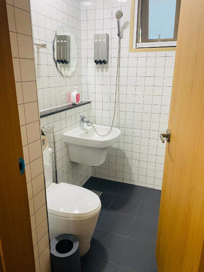 38Th Street Guesthouse Mokpho Kültér fotó